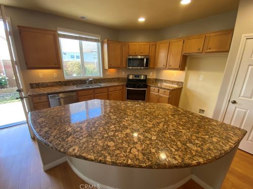 1323 Burdock St, Beaumont CA  92223-8301 exterior