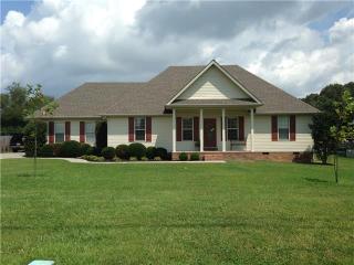 109 Linda Ln, Tullahoma, TN 37388-5409