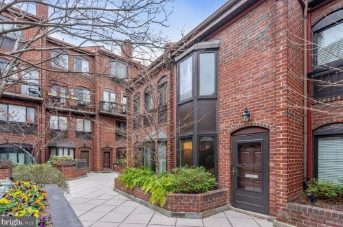 1015 Paper Mill Ct, Washington, DC 20007-3619