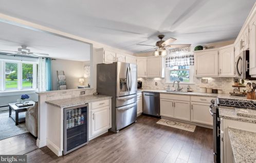 107 Allison Rd, Willow Grove PA  19090-3112 exterior