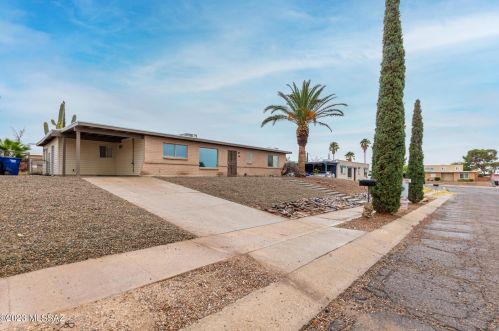 3249 Serena Cir, Tucson, AZ 85730-3019