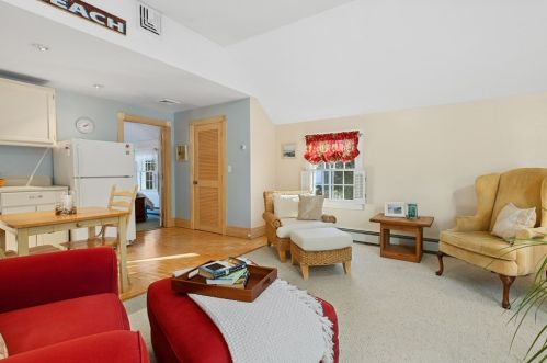 66 Yardarm Dr, Mashpee MA 02649-3658 exterior