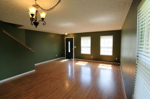 1400 Mill Park Dr, Marysville, OH 43040-8964