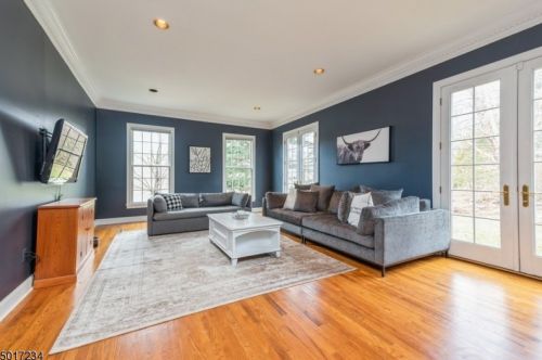 4 Alder Creek Dr, Califon NJ  07830-3001 exterior