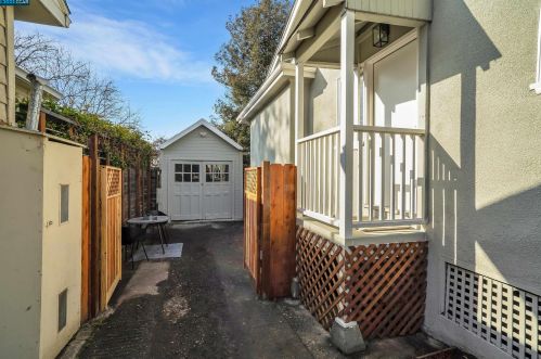 1793 Brandon St, Oakland CA  94611-4364 exterior