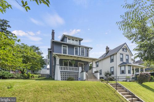 1725 Jackson St, Washington, DC 20018-3831