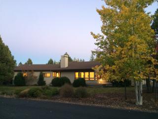 19695 Sunshine Way, Bend OR  97702-1984 exterior