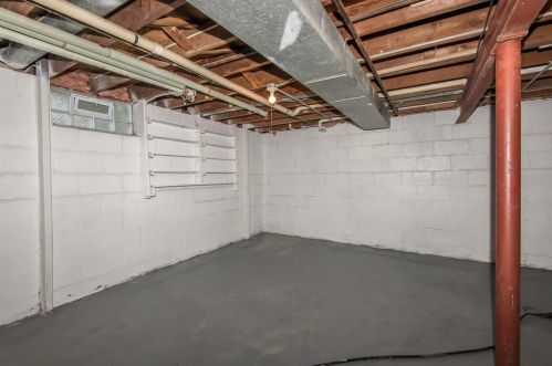 6135 36th St, Milwaukee WI  53221-4619 exterior