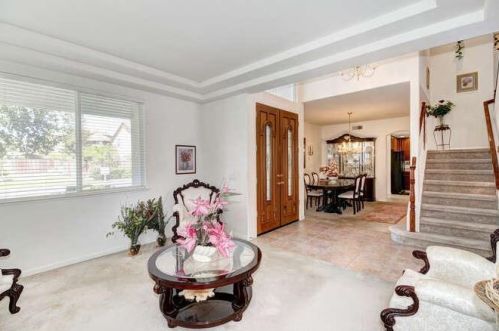 2728 Harbour View Ln, Elk Grove, CA 95758-3739