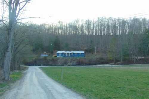 75 Jesse Holw, Enterprise, KY 41164-8638