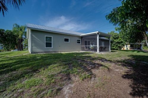 4468 Lake Heather Cir, Saint James City FL  33956-2614 exterior