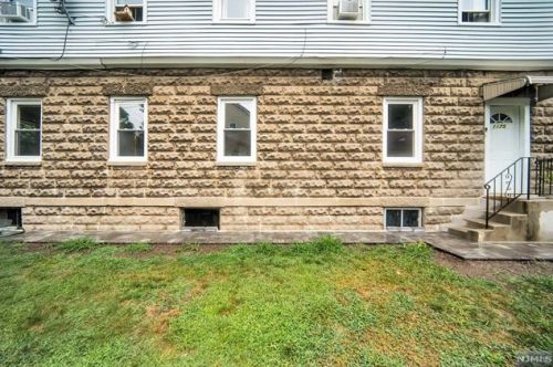 1175 Congress Ave, Teaneck NJ  07666-5858 exterior