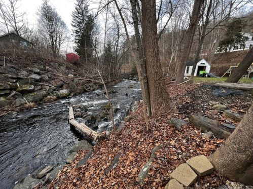 187 Greenwoods Rd, Norfolk CT  06058-1246 exterior