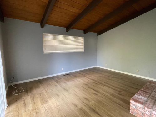 1235 Hollenbeck Ave, Sunnyvale CA 94087-4235 exterior