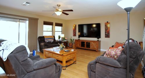 3944 Pine Creek Way, Tucson AZ 85745-7115 exterior