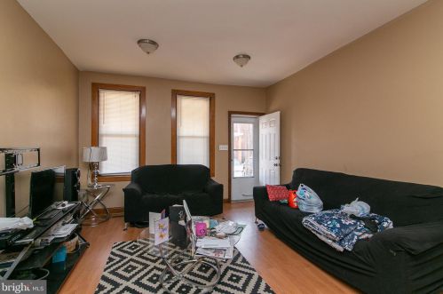 923 Atlantic Ave, Camden NJ  08104-1129 exterior