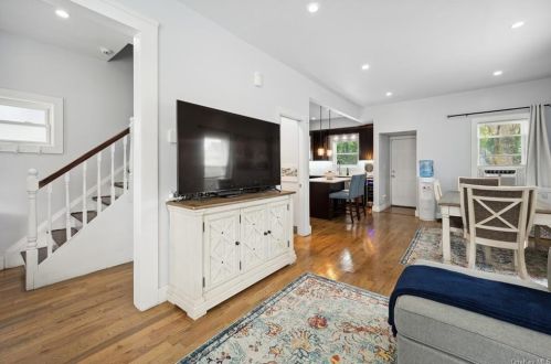 33 8th Ave, Mount Vernon NY  10550-1965 exterior