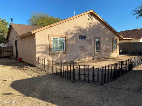 3118 68th Ln, Phoenix, AZ 85033-5605