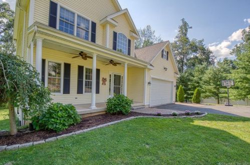 79 Barton Hill Rd, East Hampton, CT 06424-1128