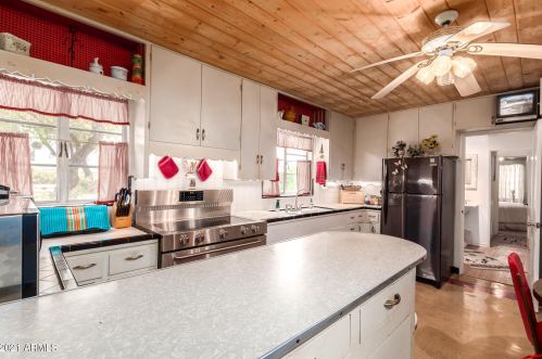 9314 87th Ave, Peoria AZ 85381-3600 exterior