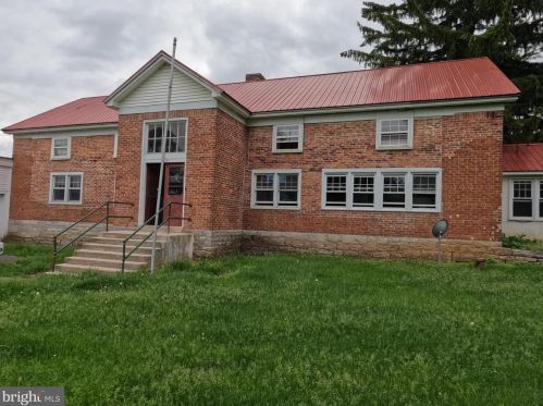 17041 Main St, Spring Run PA  exterior