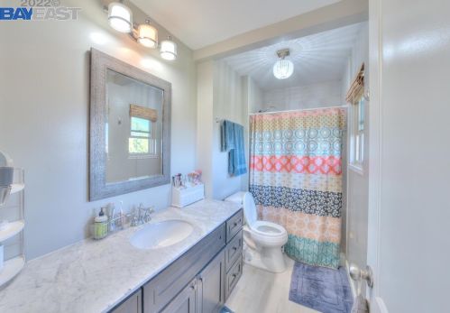 138 Thistle Way, Pacheco CA  94553-5810 exterior