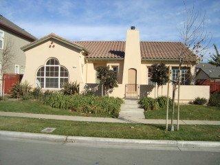 306 Saint Matthews St, Greenfield, CA 93927-5760
