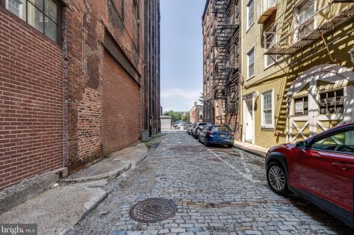 237 Bread St, Philadelphia PA  19106-1238 exterior