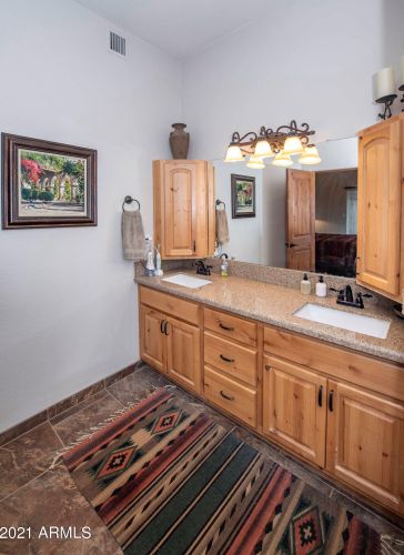 15603 Thistle Dr, Scottsdale AZ 85268-4348 exterior