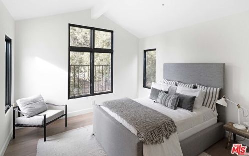 3170 Santa Maria Rd, Topanga CA  90290-4307 exterior