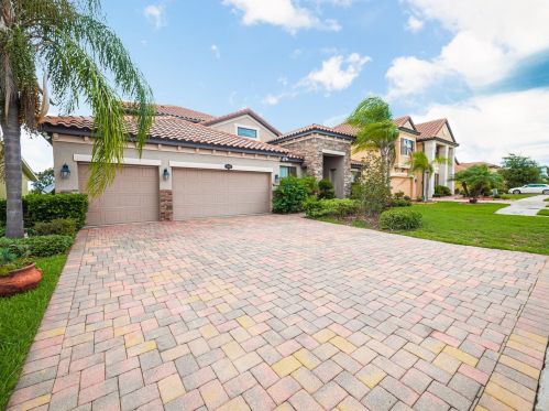 3988 Sunset Lake Dr, Lakeland, FL 33810-2839
