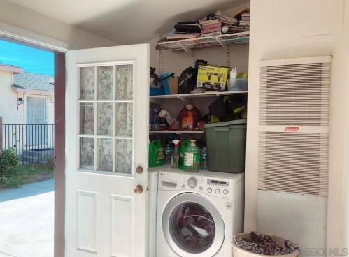 2885 Chollas Rd, San Diego CA 92105-4817 exterior