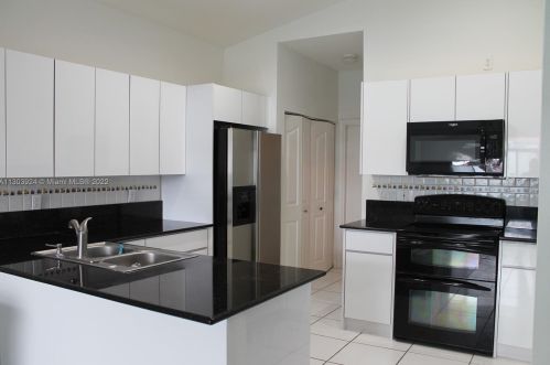 11530 12th St, Hollywood FL  33025-4334 exterior