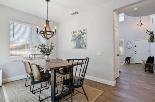 242 Meandering Ln, Turlock CA  95382-7354 exterior