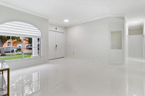 17455 91st Ct, Hialeah FL  33018-6800 exterior