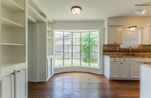 1309 Melrose Dr, Richardson TX  75080-3739 exterior