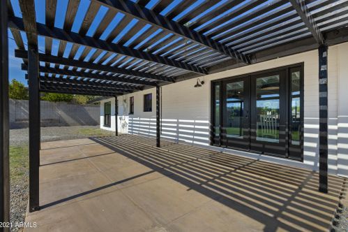 6220 7th Ave, Phoenix AZ 85007-4102 exterior