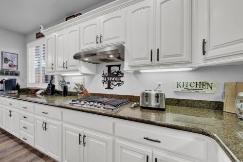 585 Topeka Ln, Vacaville CA 95687-4353 exterior