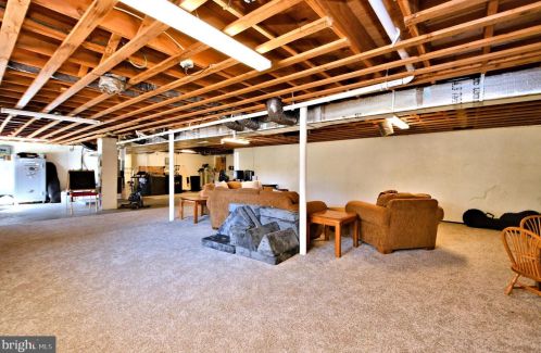 1472 Timberline Dr, Pottstown PA  19465-7234 exterior