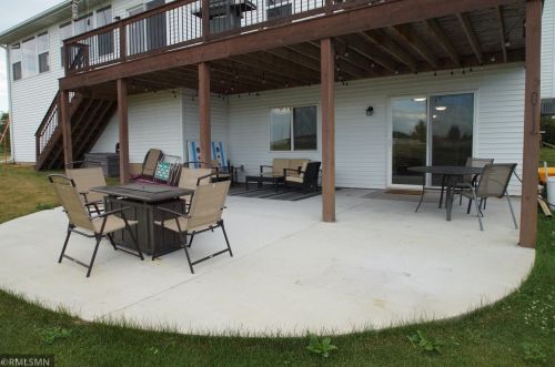 24363 Holm Oak Ave, Columbus MN  55025 exterior