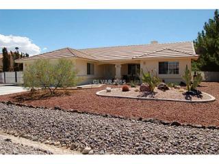 611 Tomahawk Ct, Pahrump, NV 89060-1817