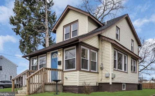 36 Bellevue Ave, West Deptford, NJ 08096-3206