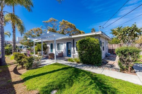 324 Freeman St, Oceanside, CA 92054-3107