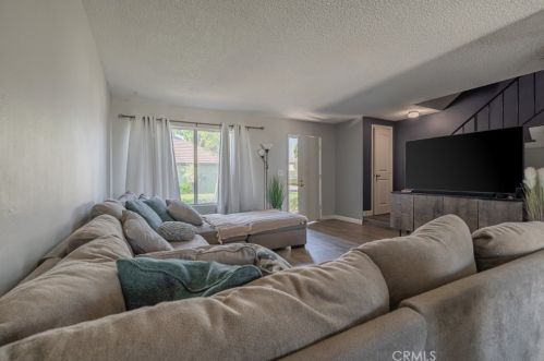 17730 Regency Cir, Bellflower CA  90706-7005 exterior