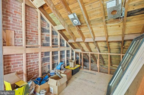 5121 Klingle St, Washington DC  20016-2654 exterior