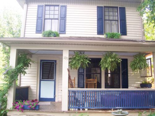 105 Woodrow Ave, Asheville, NC 28801-1816