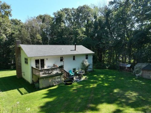 18 Sherwood Dr, Stonington, CT 06378-1619