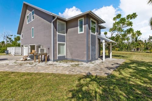 9393 Peaceful Dr, Sanibel FL  33957-4238 exterior