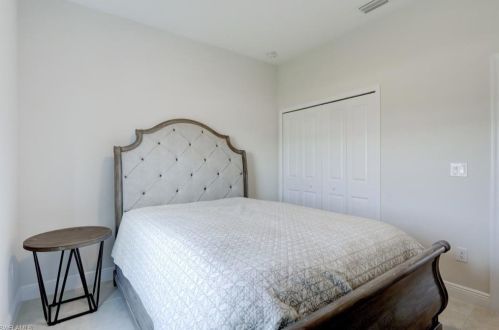 3065 5th Pl, Cape Coral FL  33904-3412 exterior