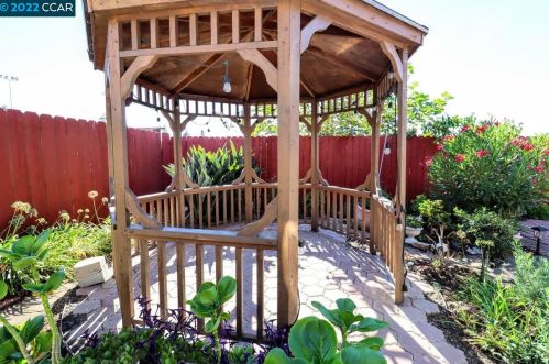 18351 Via Jose, San Lorenzo CA  94580-3063 exterior